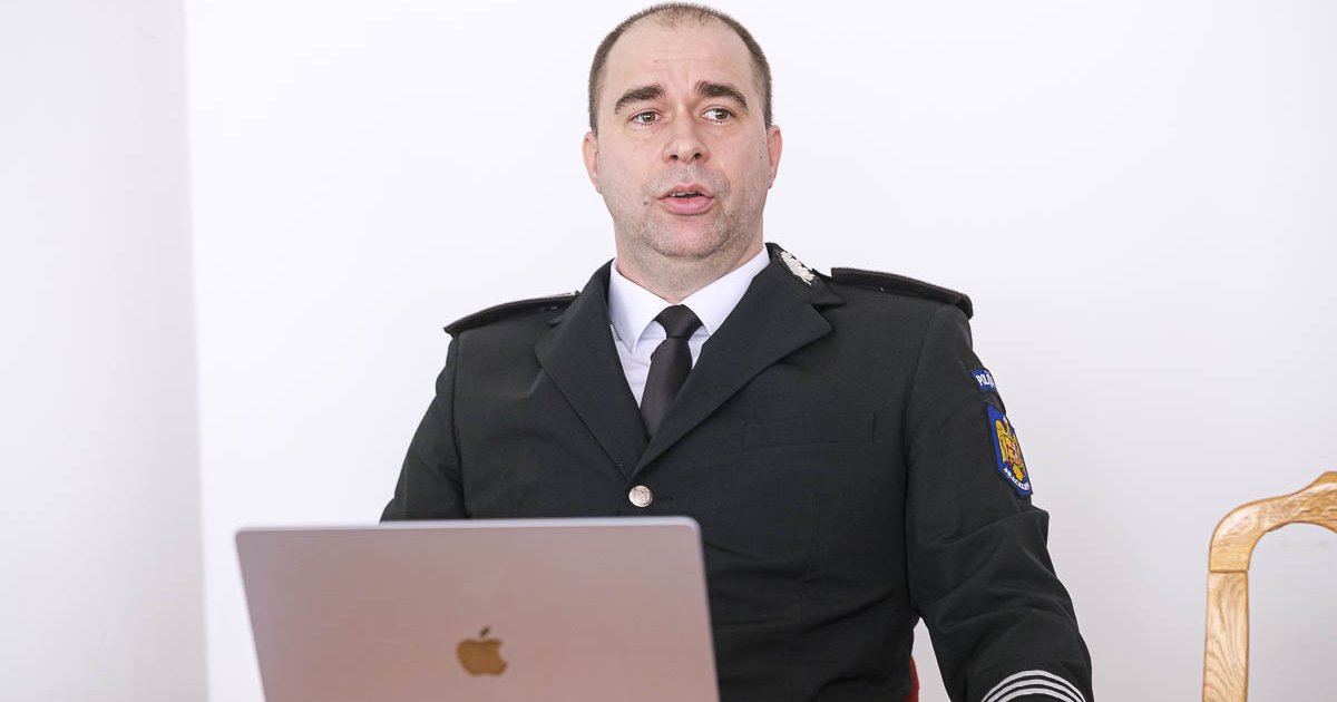 Rendfenntartás számokban és történetekben