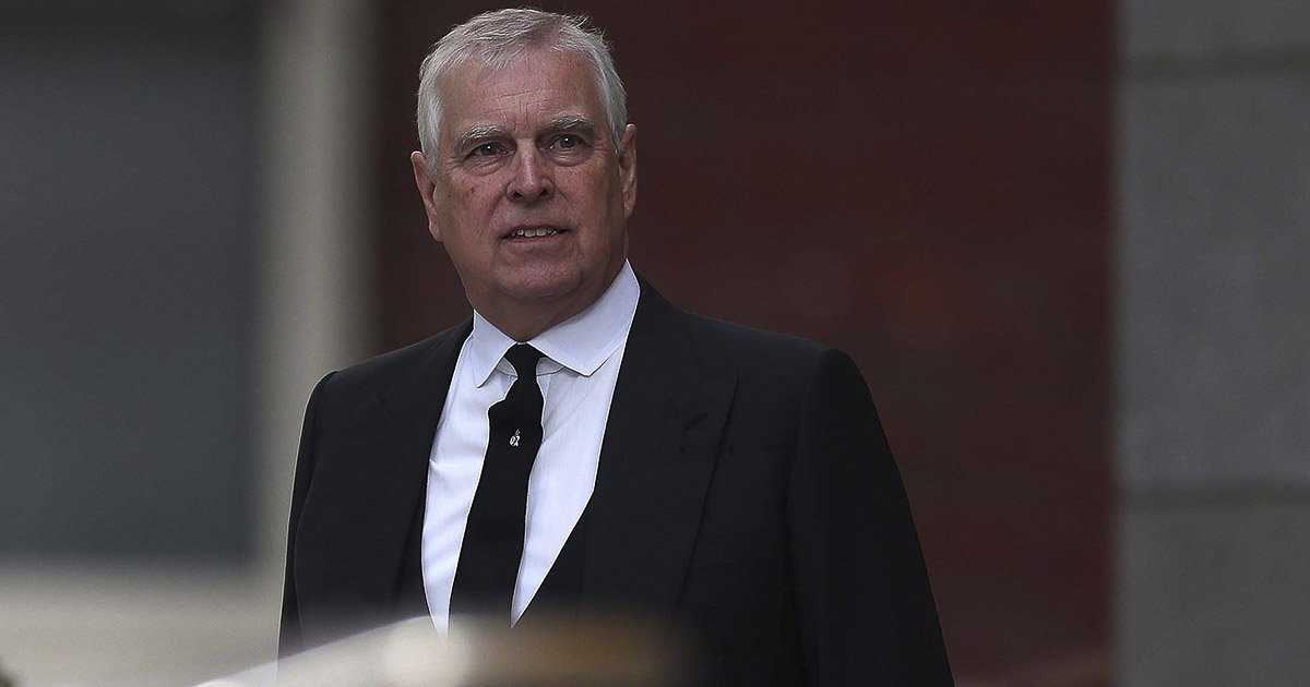 Őrizetbe vették a király öccsét