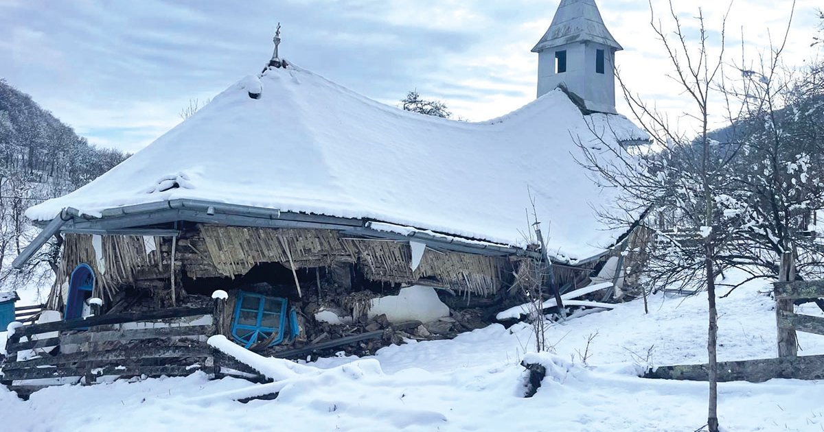 Összedőlt az újlaki ortodox fatemplom