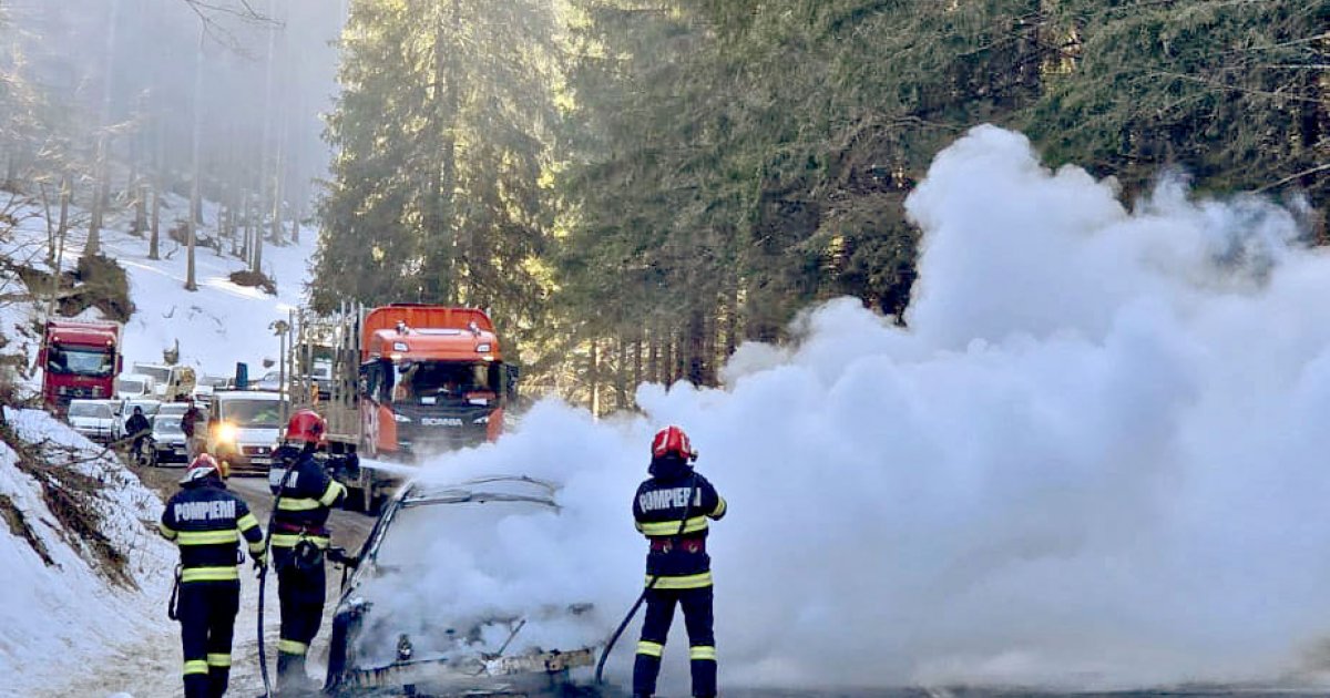 Két autótűz kedd délelőtt