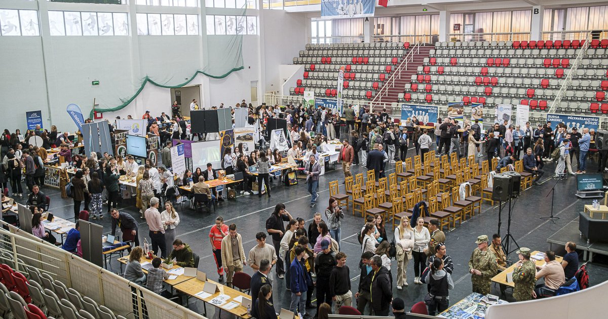 Várólistás friss diplomások