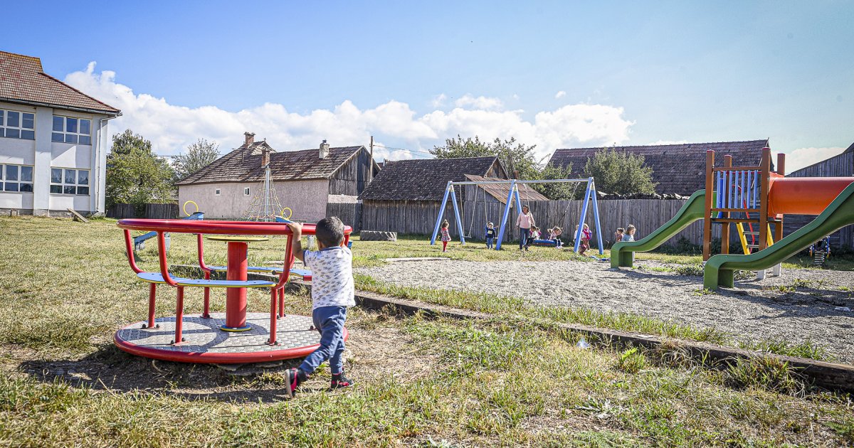 Közvitán a bölcsődei és óvodai beiratkozások rendje