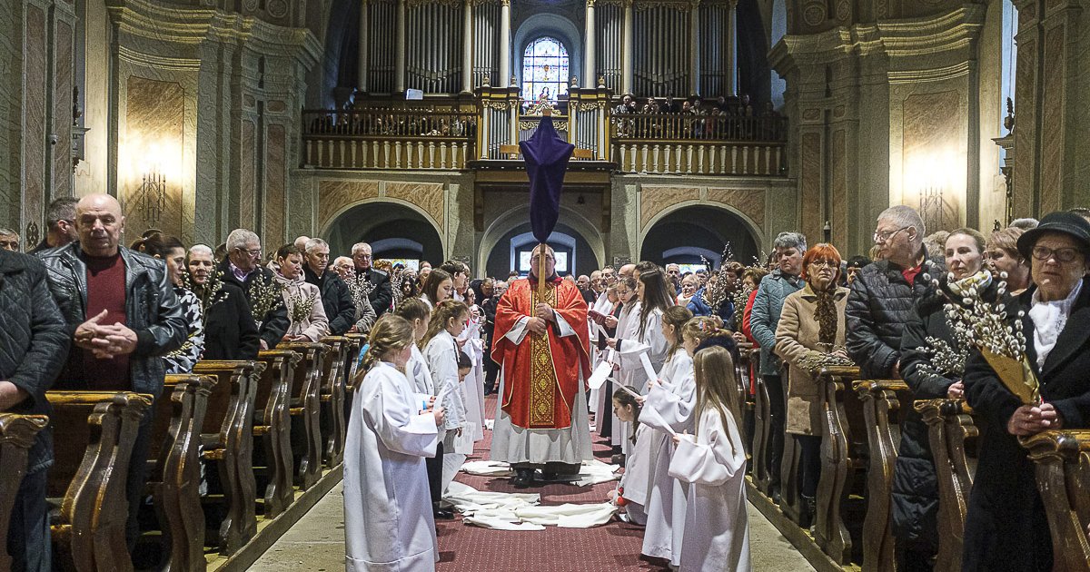 Hozsannától a passióig