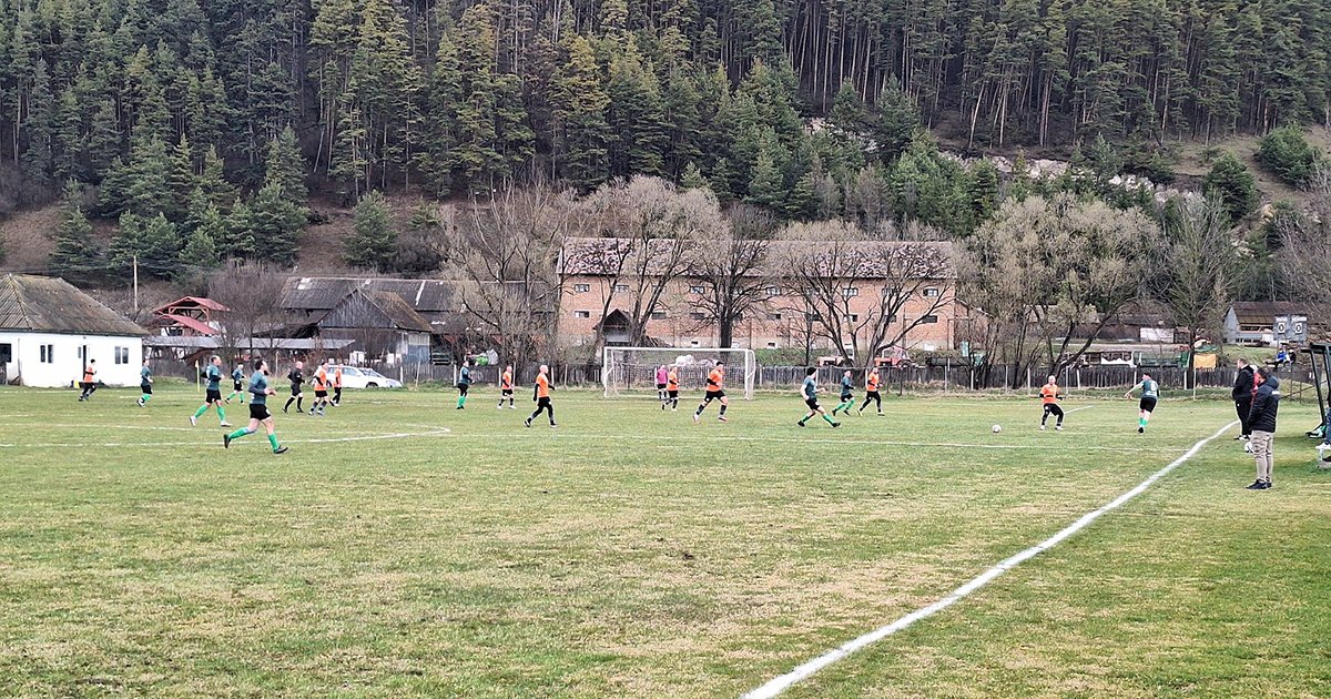 Botlott az éllovas a 4. Ligában