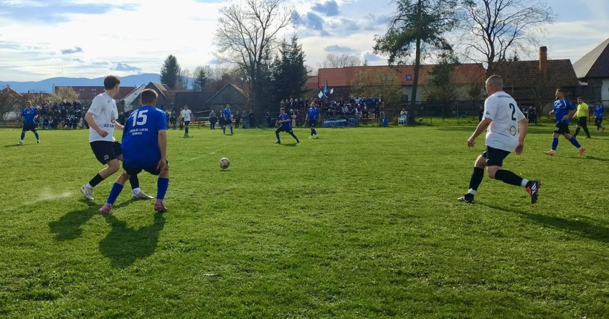 Öt góllal kapott ki az éllovas