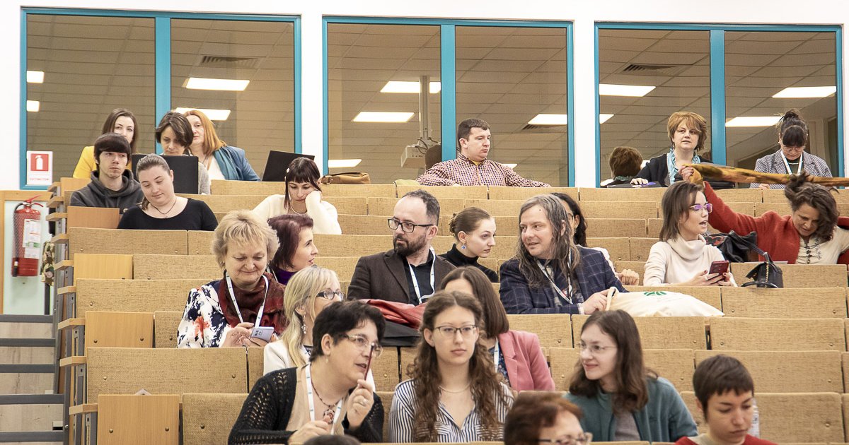 Fikció, műfajok, önreflexió és mitológia