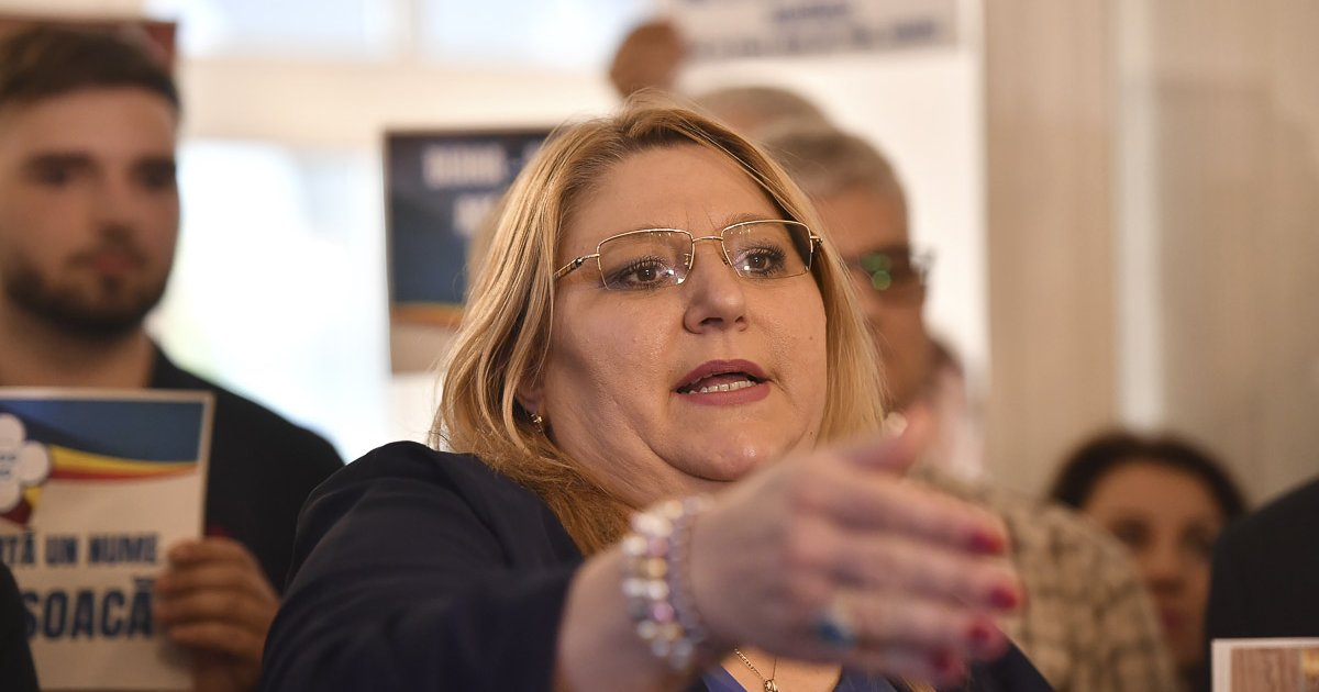 Megvonhatják Șoșoacă mentelmi jogát