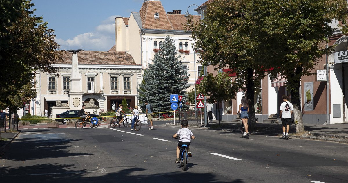 Megosztó kezdeményezés volt a vasárnapi korzó