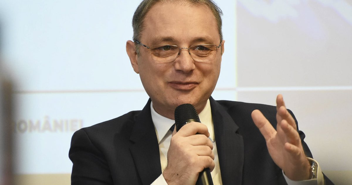 Niculescu kompromisszumot keres