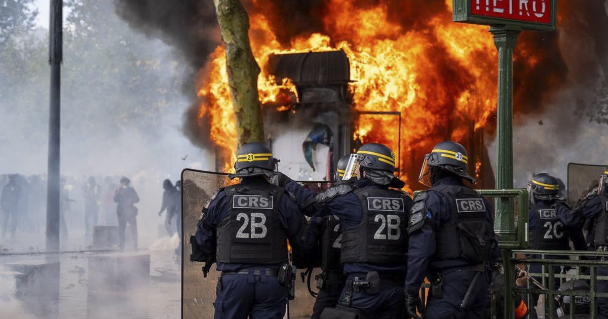 Paris bouillonne