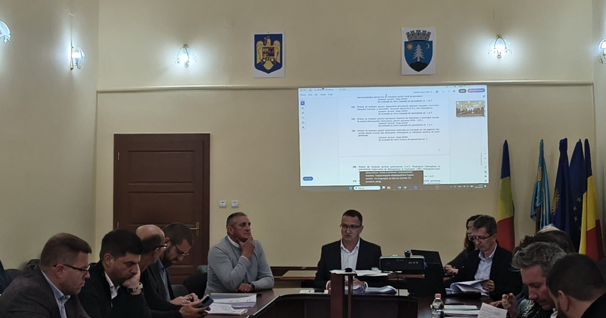 Tömbházfelújításokról és a tömegközlekedés előkészítéséről is döntöttek