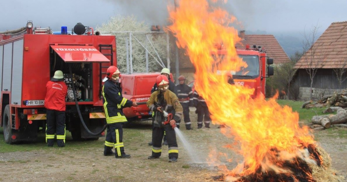 Péntekig lehet jelentkezni a tűzoltóiskolába