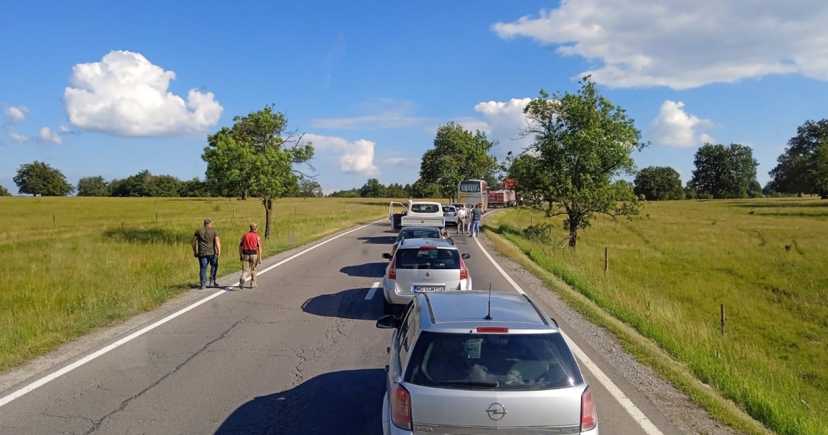 Kigyulladt egy kamion vezetőfülkéje