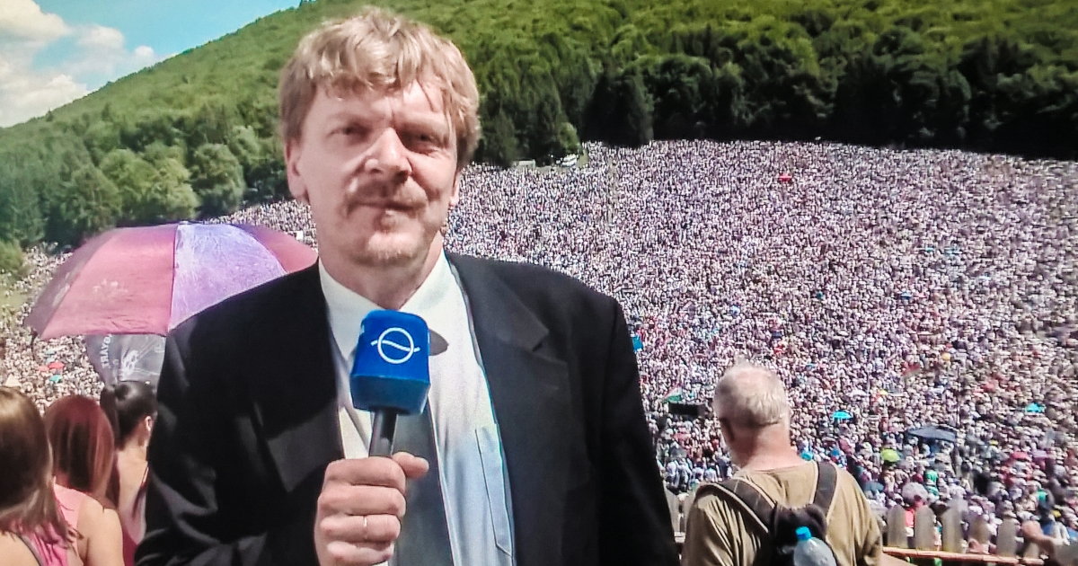 Harminc éve közvetíti a csíksomlyói búcsút a Duna TV – beszélgetés Barlay Tamás szerkesztővel