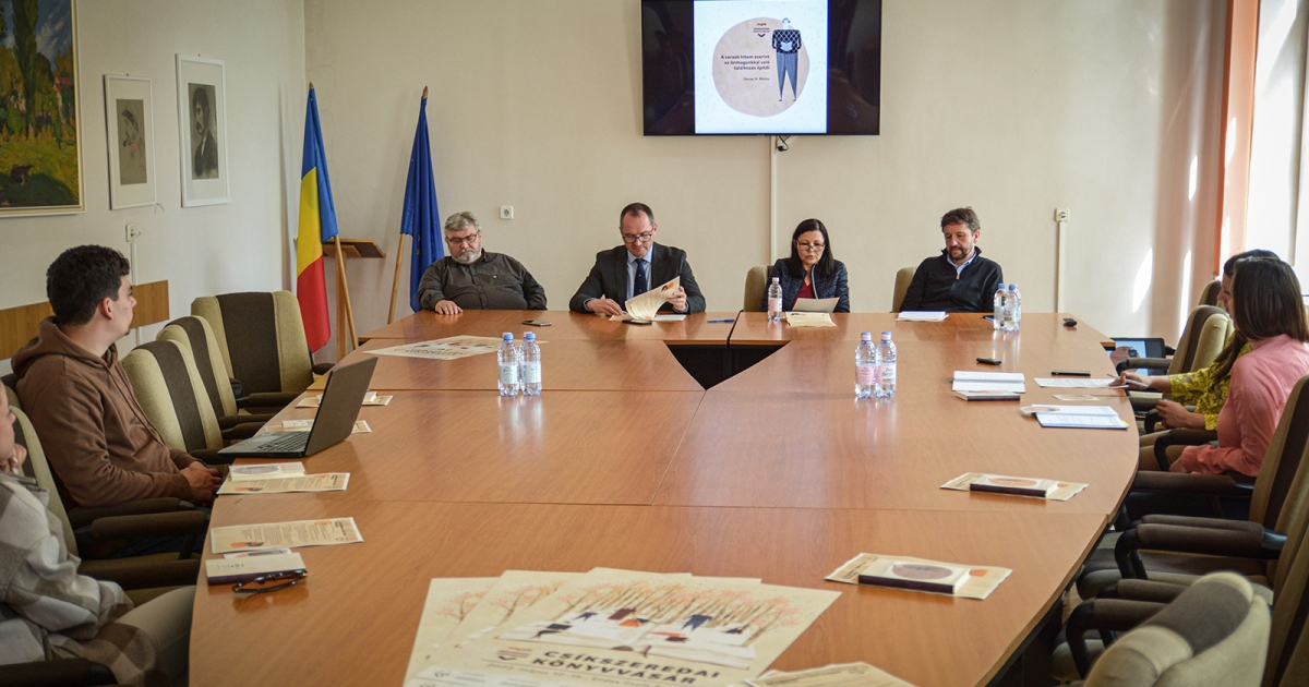 Rajtol a hetedik Csíkszeredai Könyvvásár