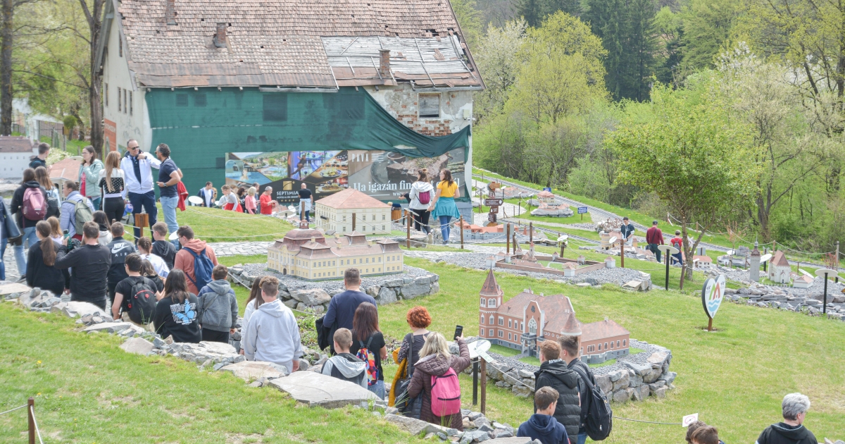 Turizmus újratöltve