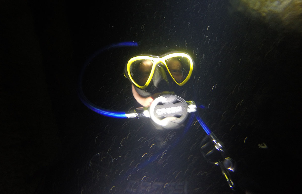 A sörgyár pincerendszerében merültek