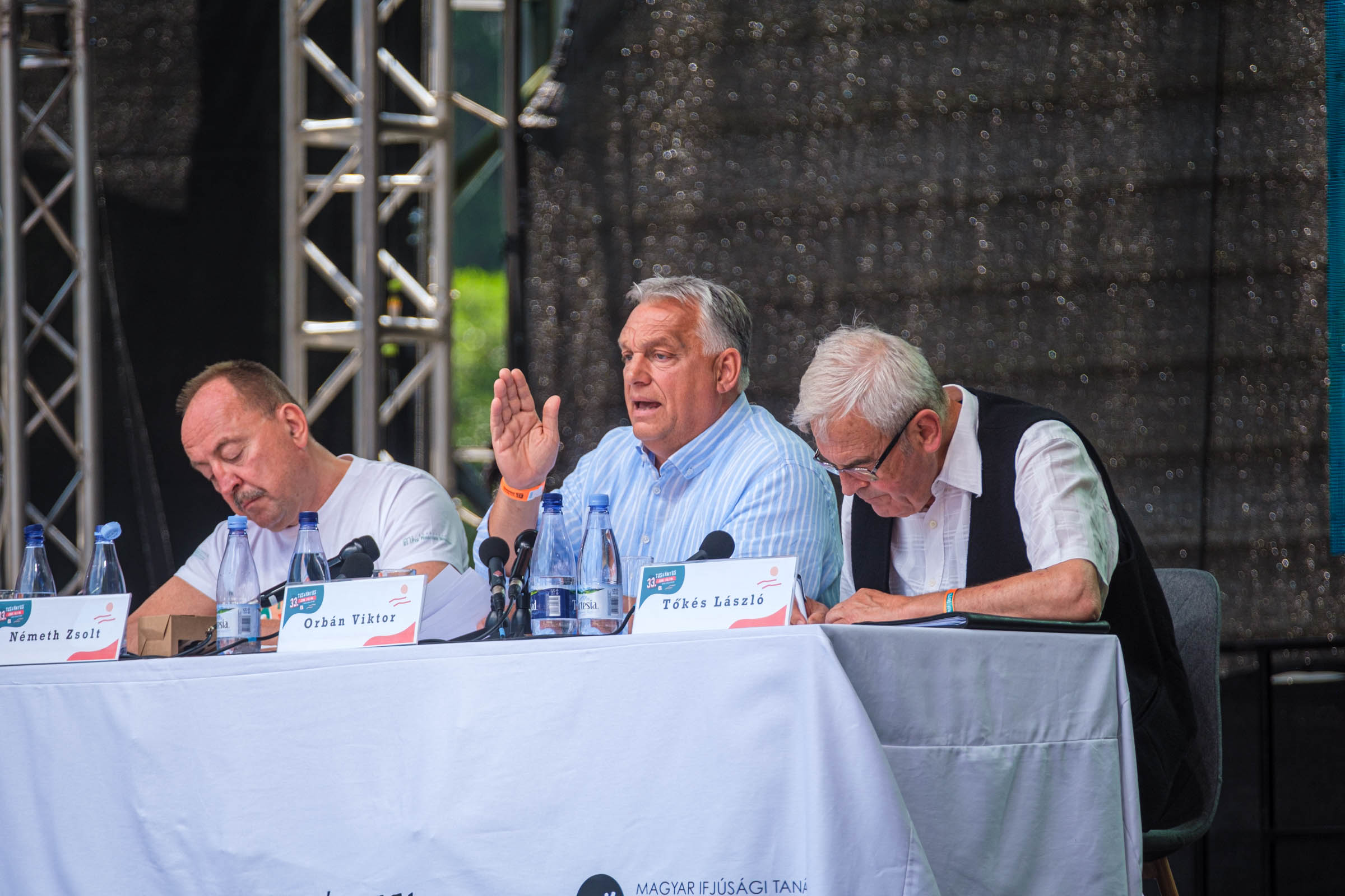 Orbán Viktor Tusványoson: kialakulóban egy új világ Orbán Viktor Tusványoson: kialakulóban egy új világ