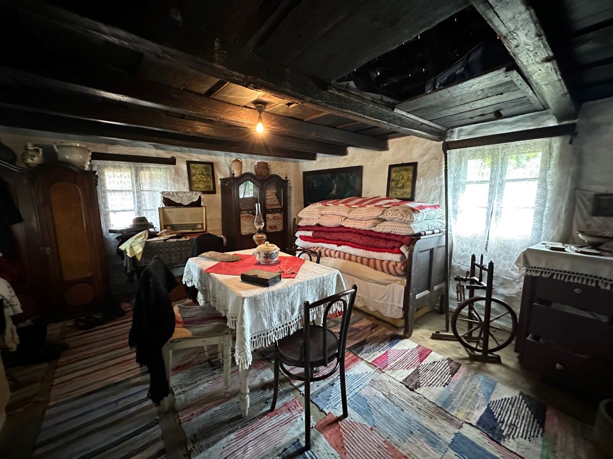 Az őseinkhez való ragaszkodás kötelez Az őseinkhez való ragaszkodás kötelez