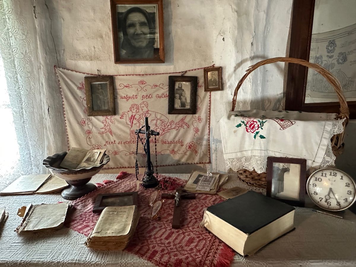 Az őseinkhez való ragaszkodás kötelez Az őseinkhez való ragaszkodás kötelez