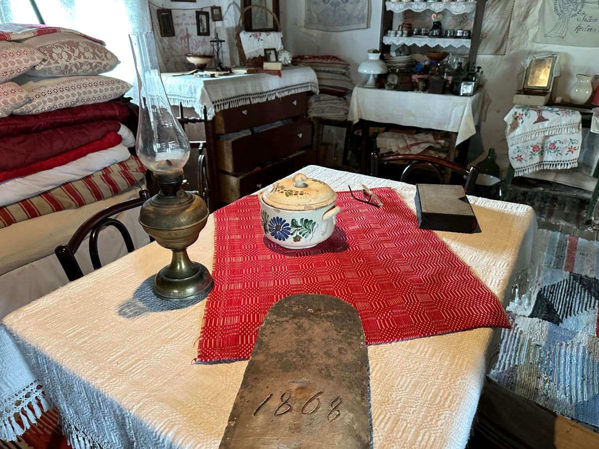 Az őseinkhez való ragaszkodás kötelez Az őseinkhez való ragaszkodás kötelez