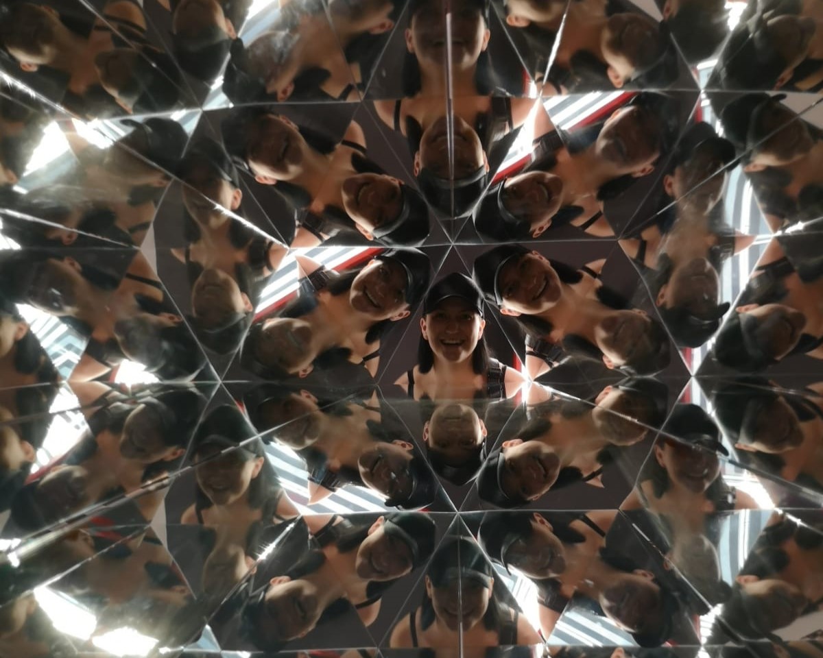 Tálcán kínáltam a fejem Tálcán kínáltam a fejem