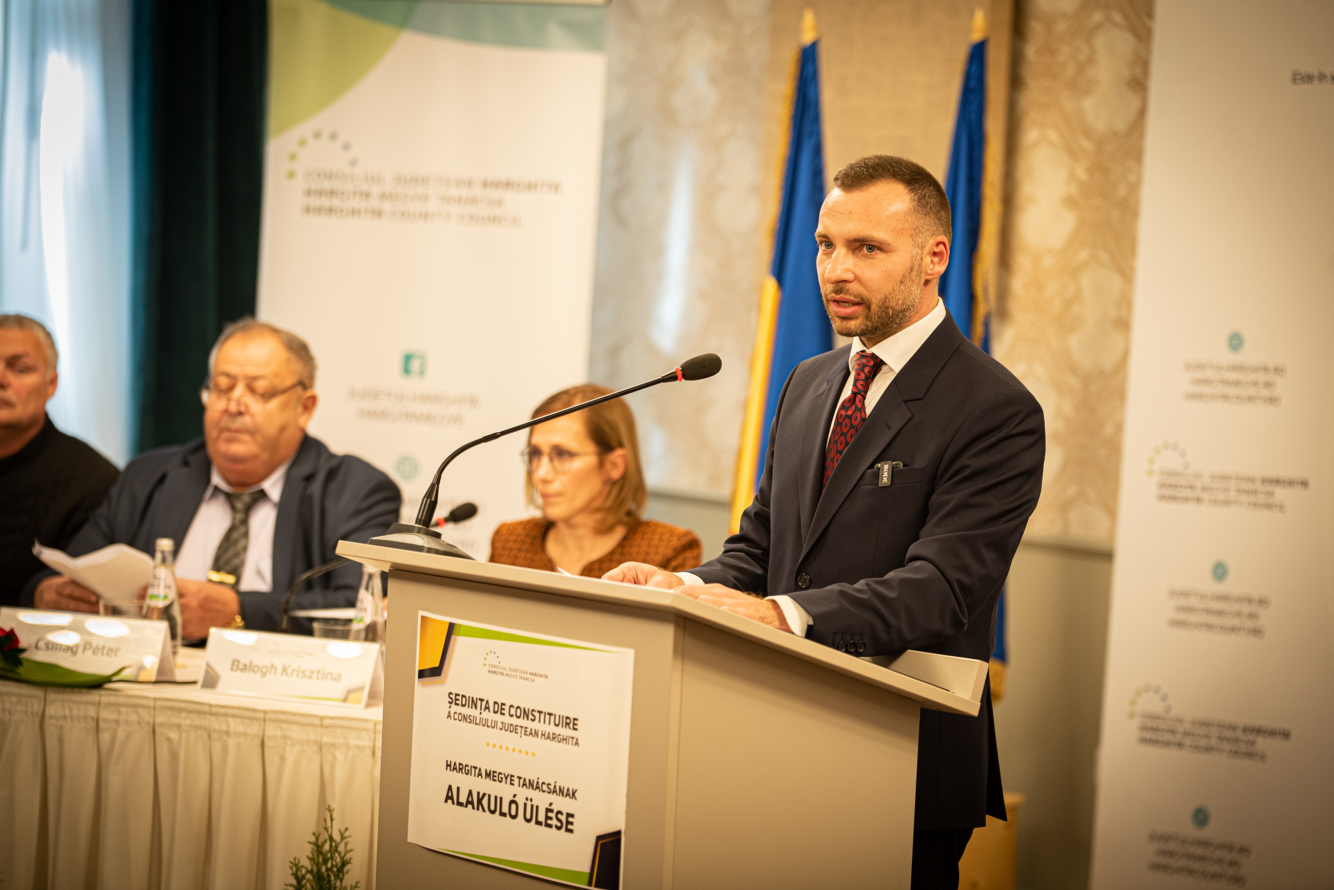 Letette az esküt az új megyei önkormányzat Letette az esküt az új megyei önkormányzat