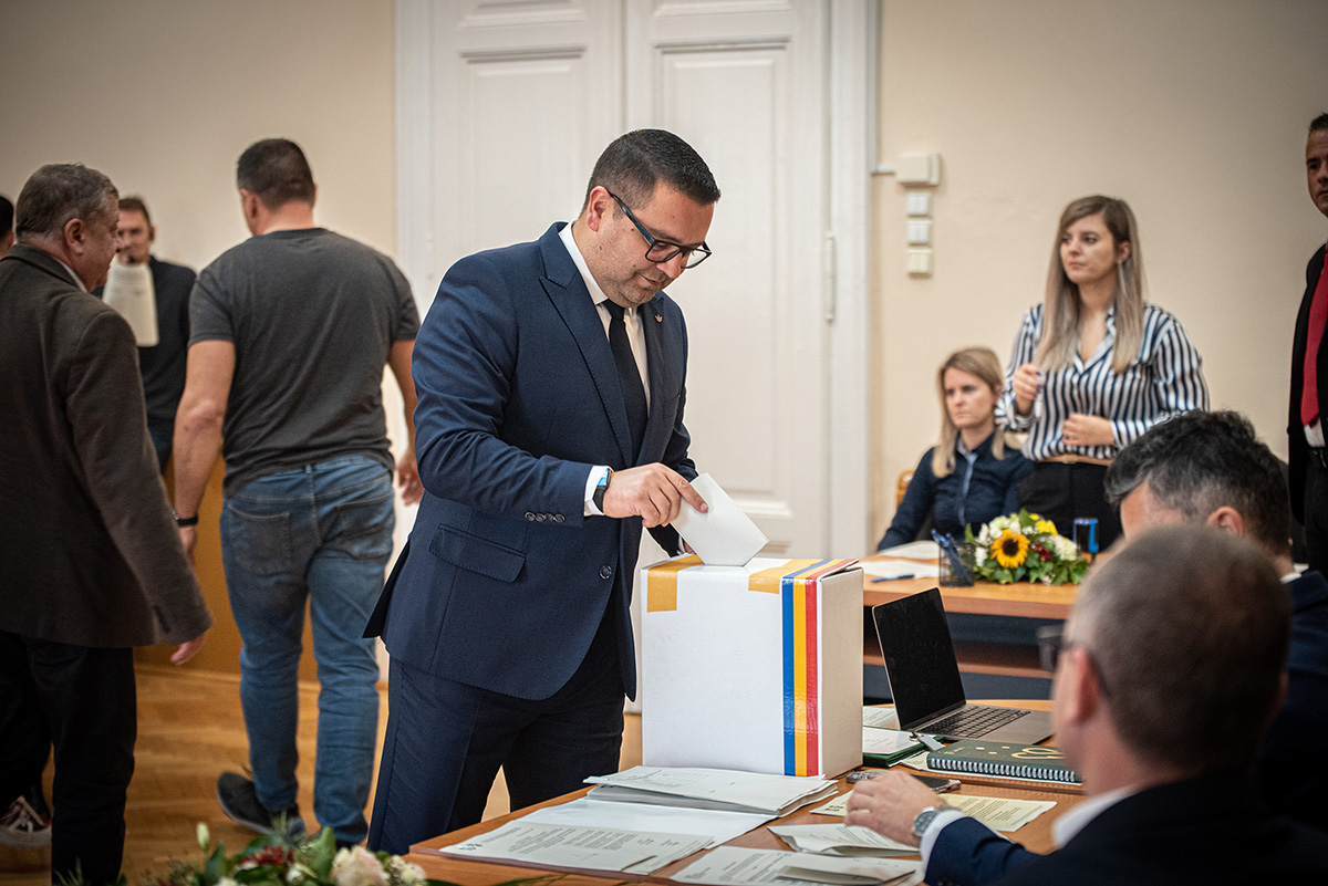 Bors és Sógor maradt az alpolgármester Csíkszeredában Bors és Sógor maradt az alpolgármester Csíkszeredában