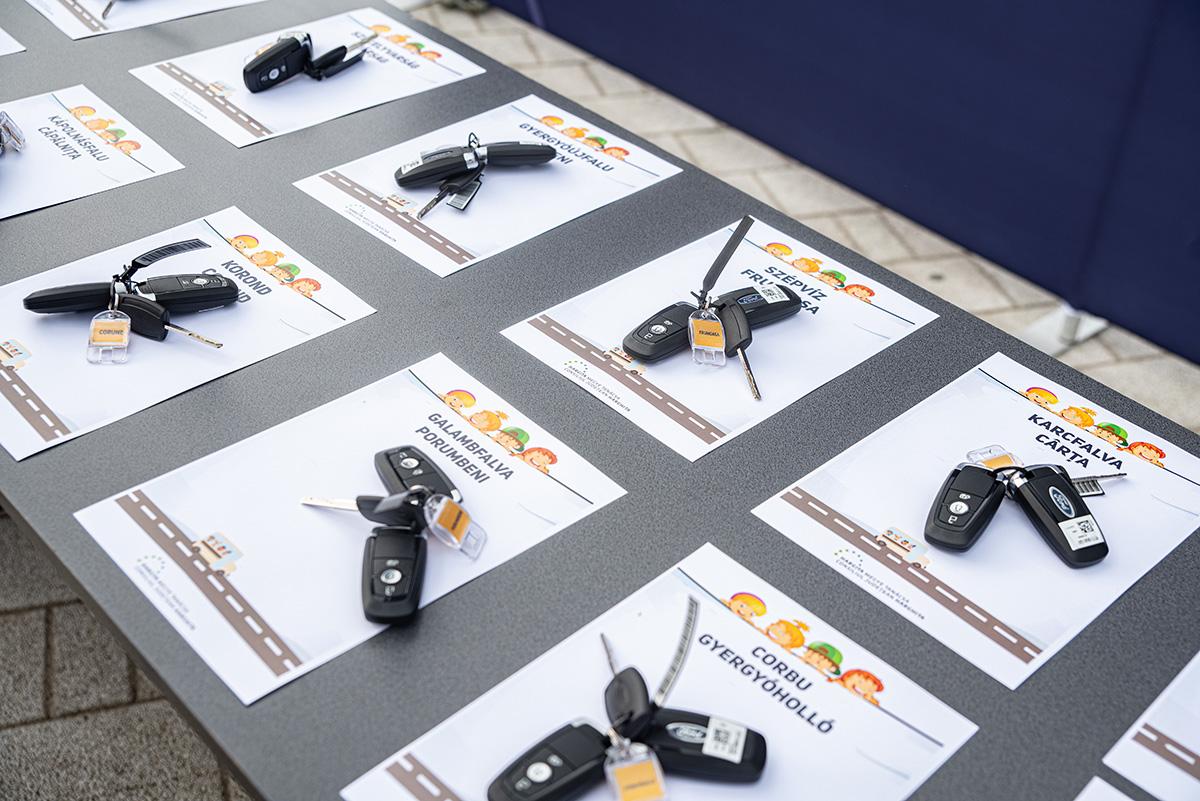 Iskolabuszokkal az esélyegyenlőségért Iskolabuszokkal az esélyegyenlőségért