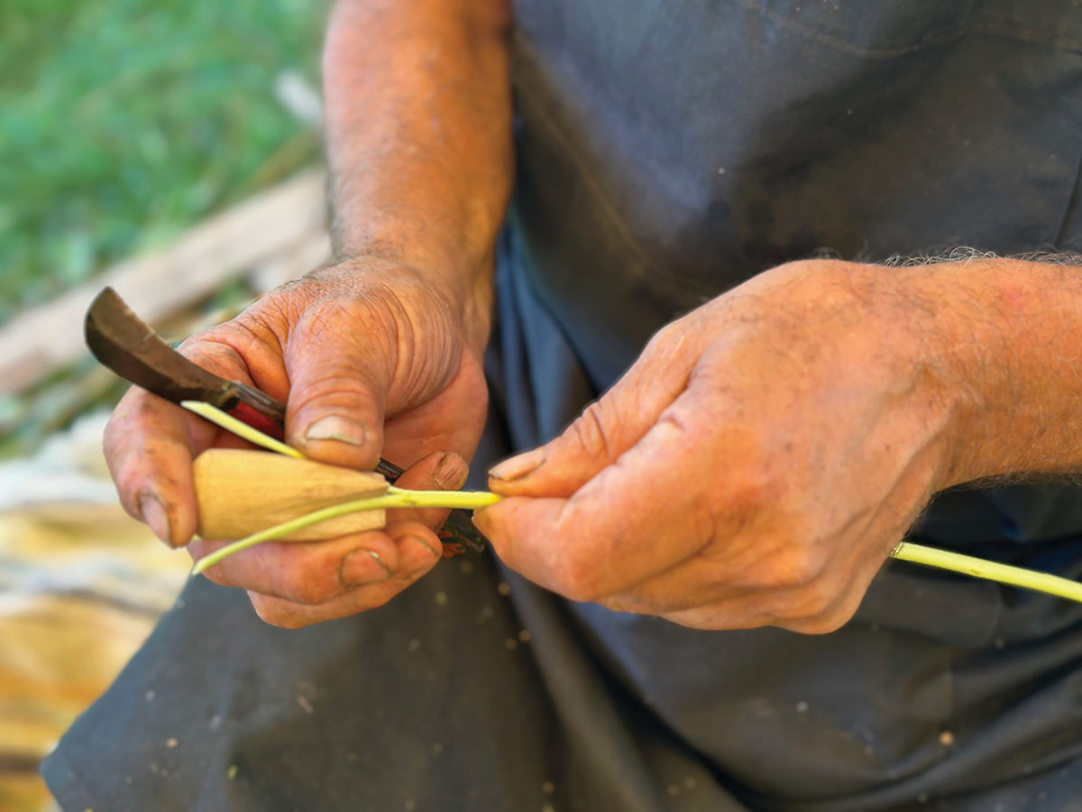 A fonott tárgyakkal a természet melegsége költözik otthonunkba