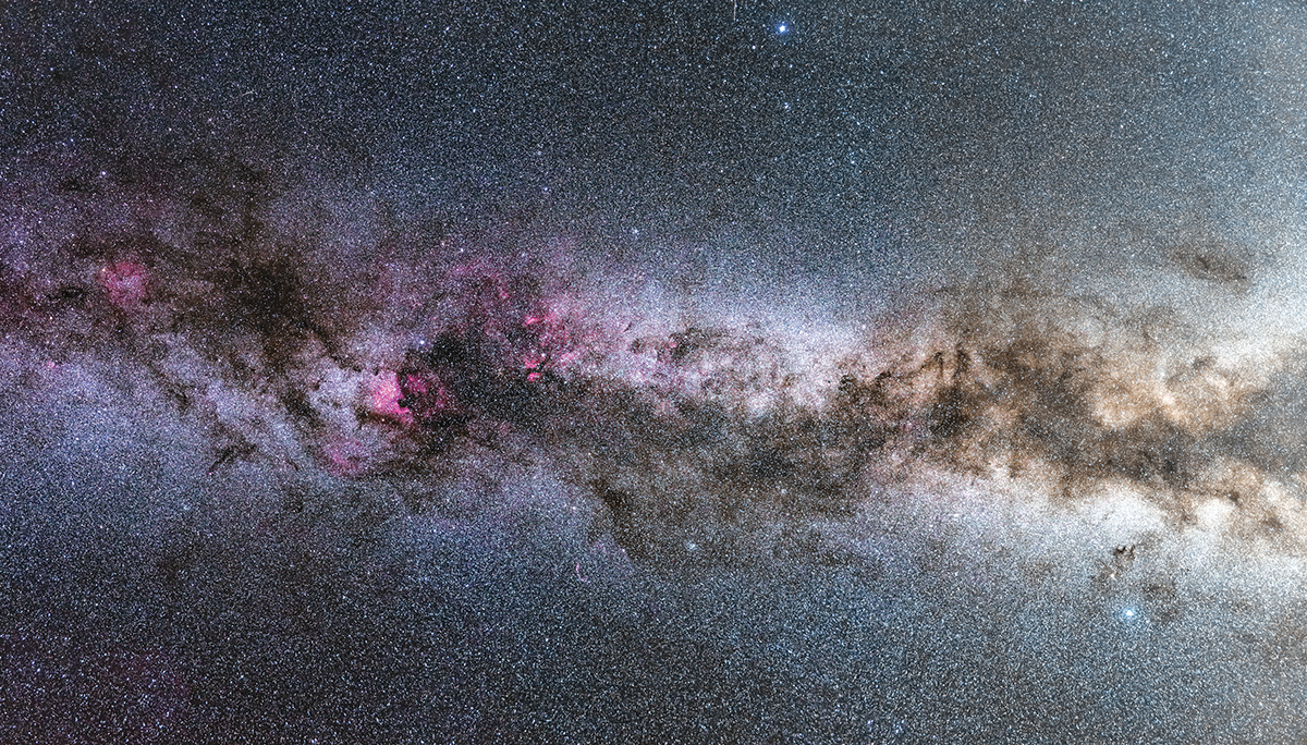 Dr. Munzlinger Attila: nagyon sok izgalmas és szép dolog történik odafent