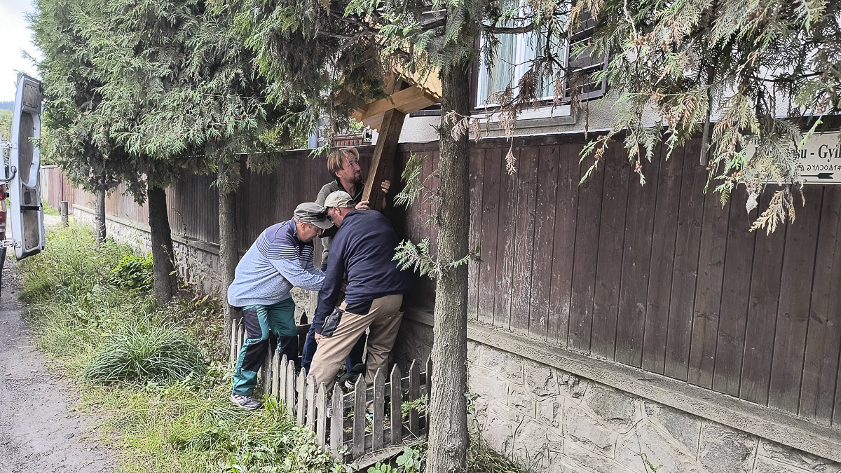 Megújult feszületek