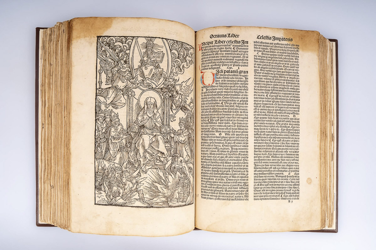 Évszázados kincsek és könyvritkaságok