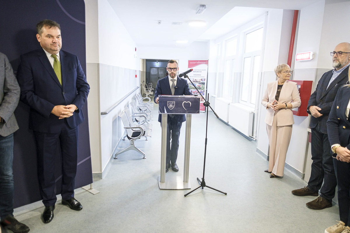 Átadták a korszerűsített járóbeteg-rendelőt