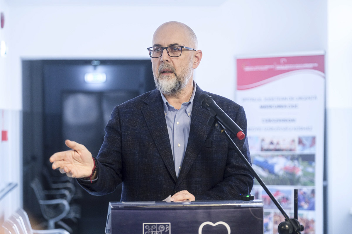 Átadták a korszerűsített járóbeteg-rendelőt