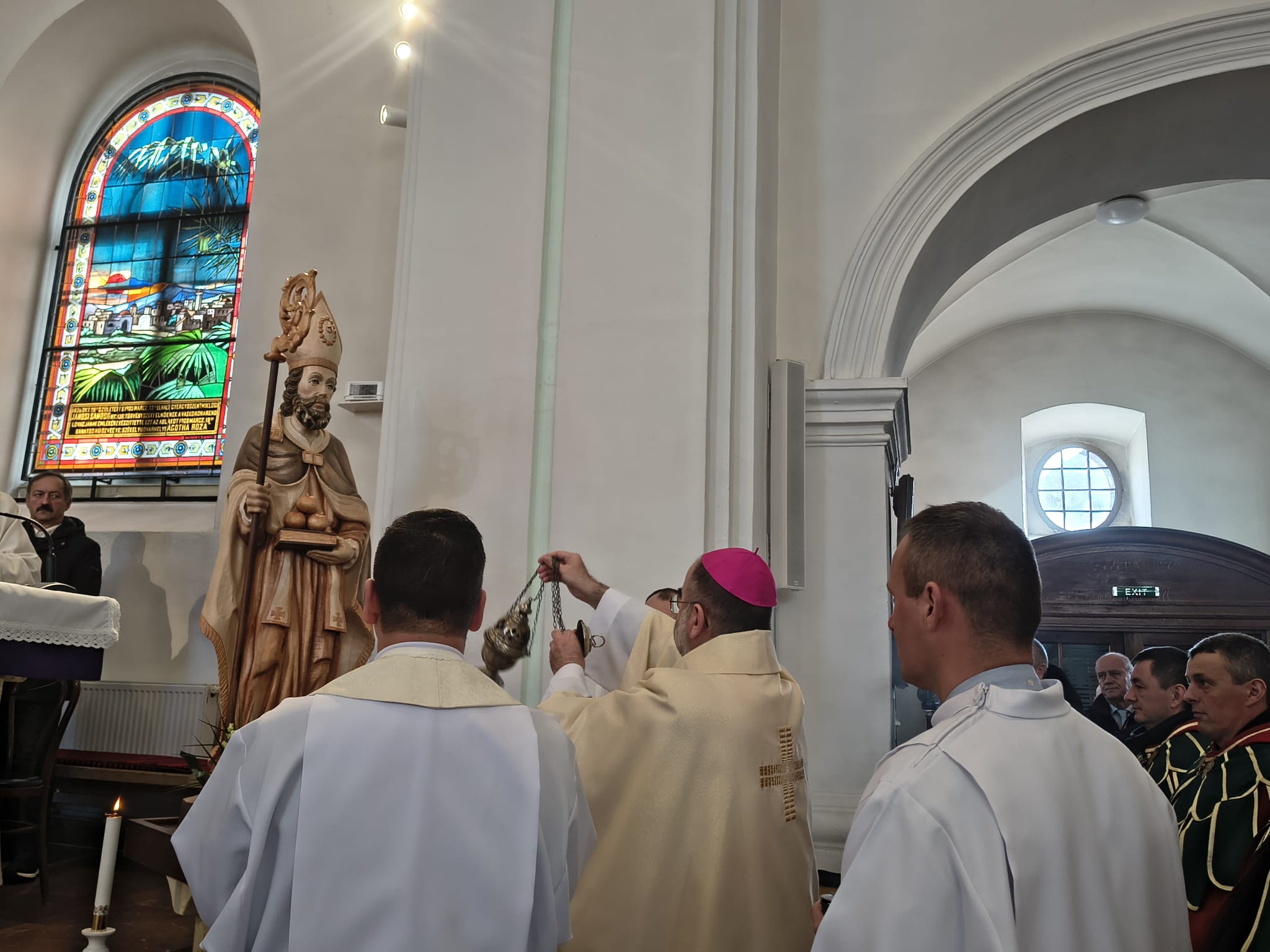 Új Szent Miklós-szobor erősíti a közösség lelkületét Új Szent Miklós-szobor erősíti a közösség lelkületét