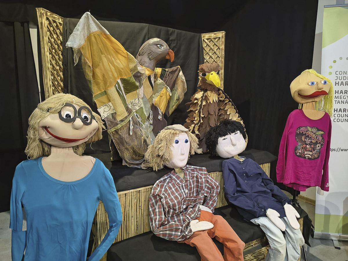 Visszahozni a bábozás varázsát Visszahozni a bábozás varázsát