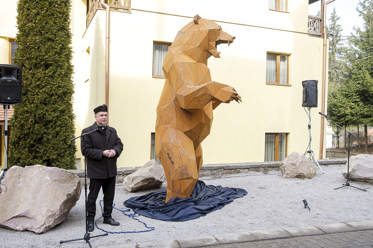Az utcán „találkozni” a medvével