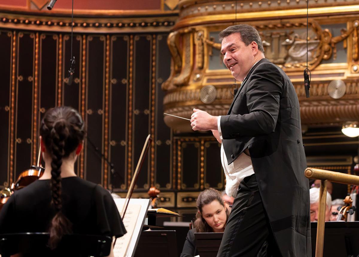 Orosz est a Zeneakadémián