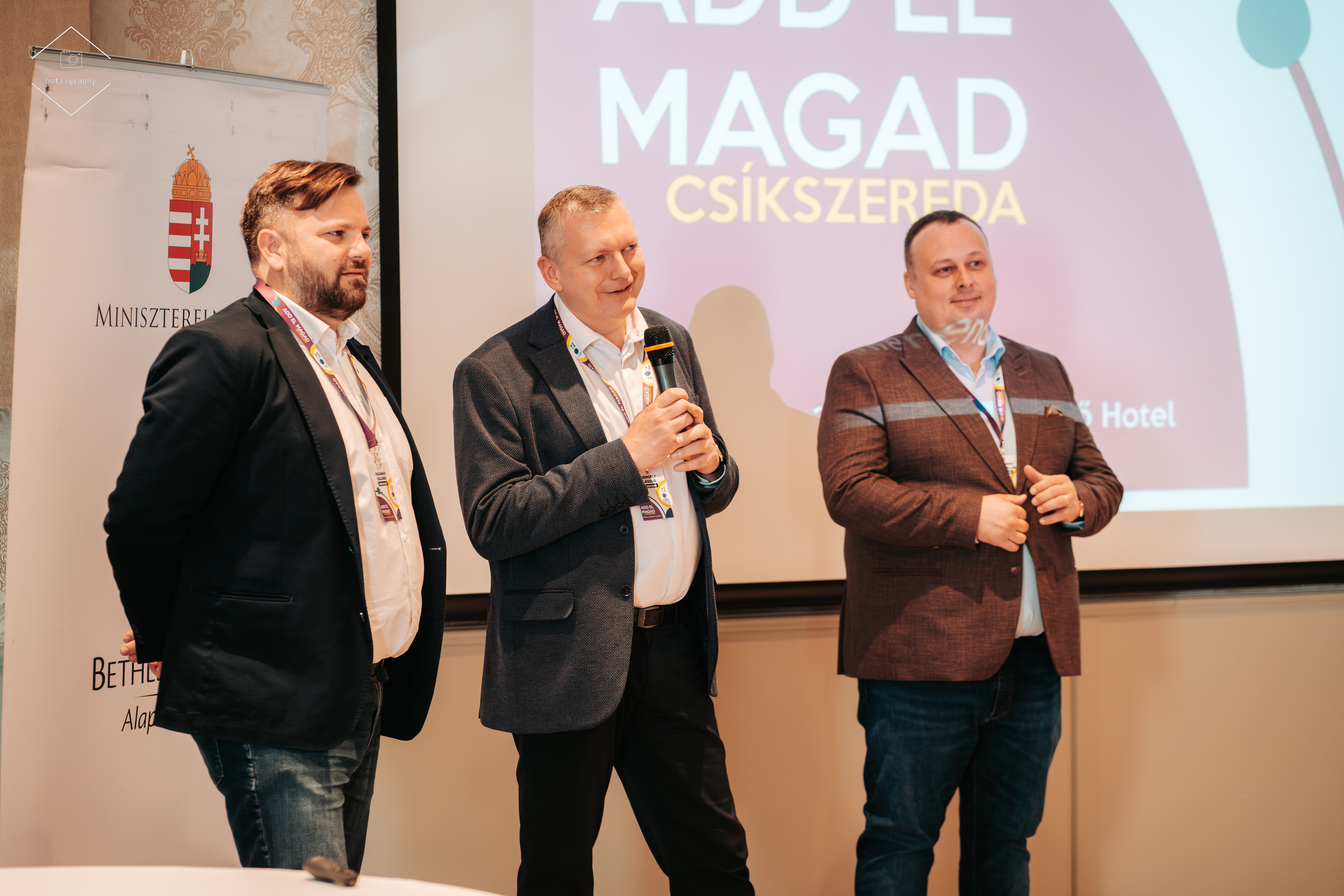 Több mint száz résztvevő