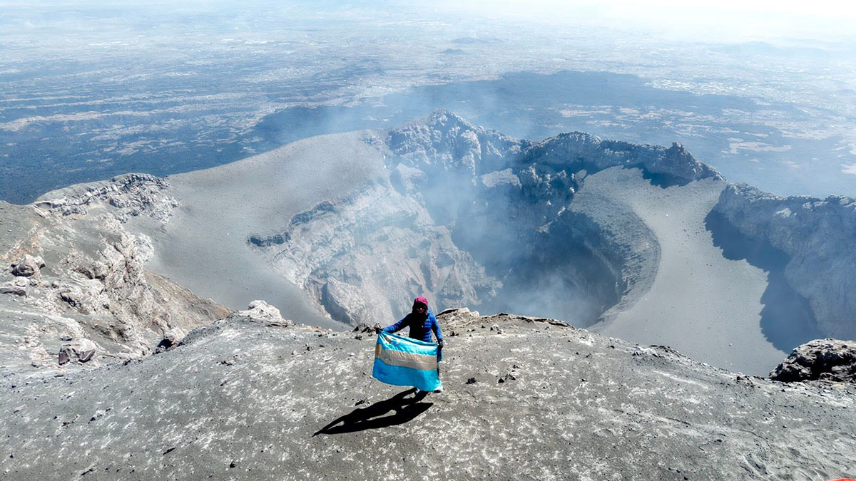 A Popocatépetl csúcsán járt Sántha Xénia, az erdélyi hegymászó