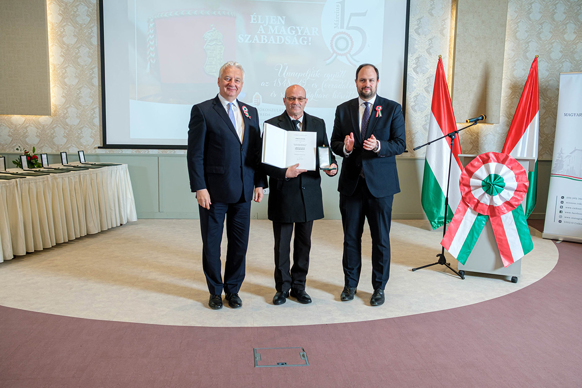 A megmaradás szolgálatában A megmaradás szolgálatában