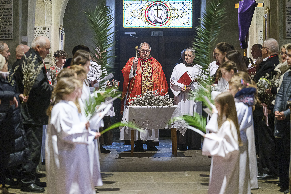 Hozsannától a passióig