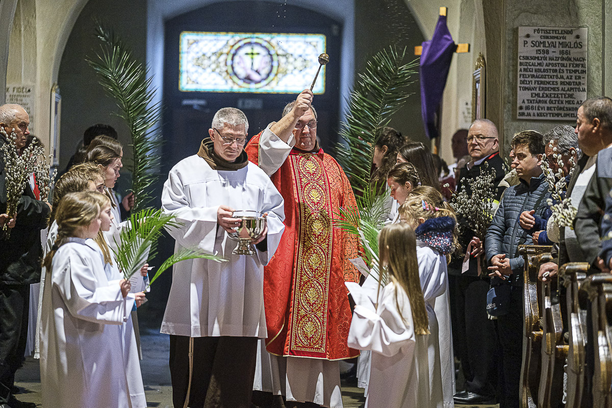 Hozsannától a passióig