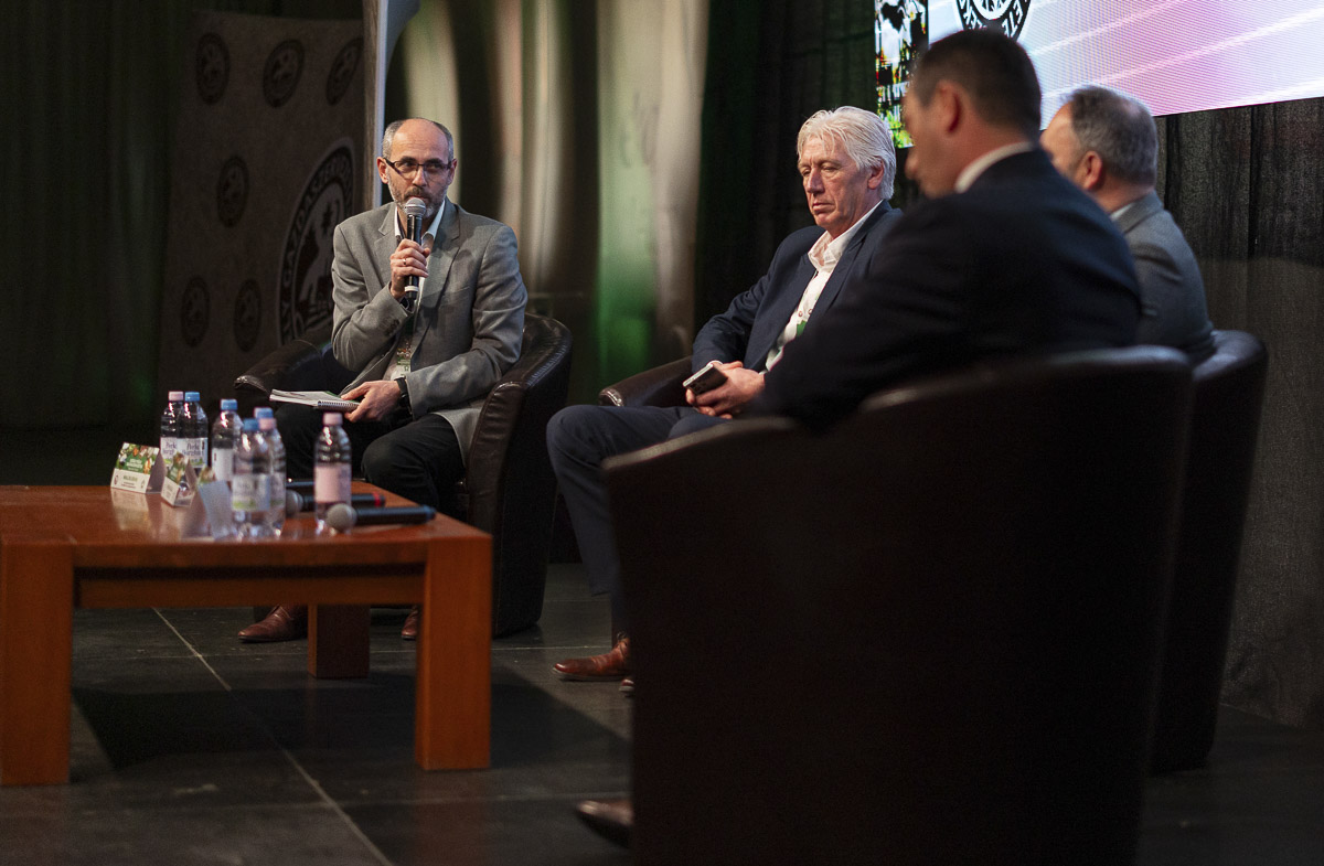 Bizonytalan jövő, változó szabályok Bizonytalan jövő, változó szabályok