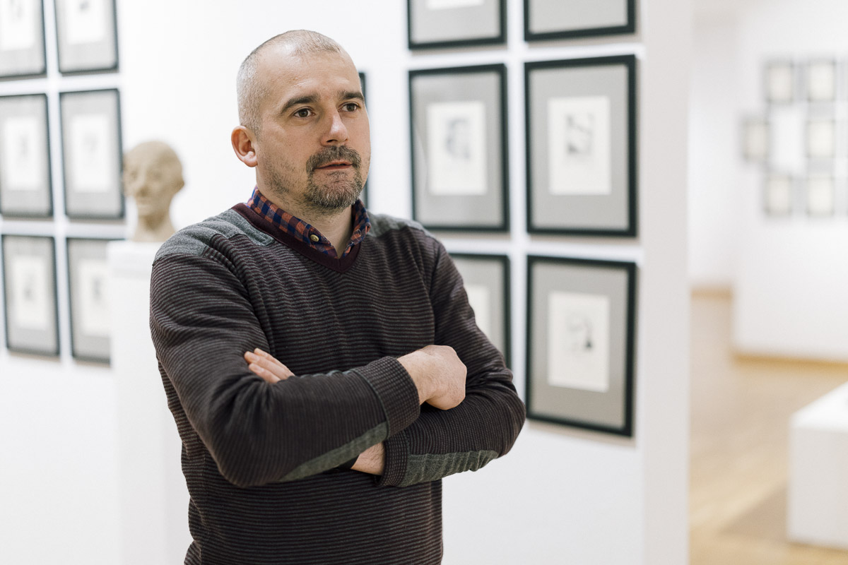 Tiszta formákra vágyunk, amikor túlcsordul a zaj