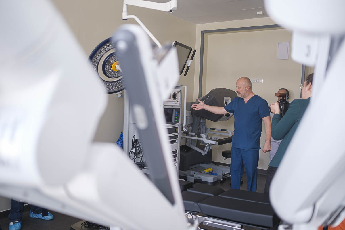 Robotsebészeti eszközzel bővült a csíkszeredai kórház eszközparkja