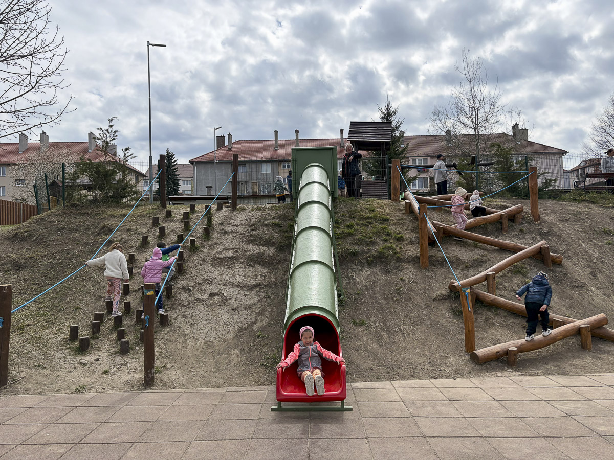 Elhagyatott patakpartból közösségi tér