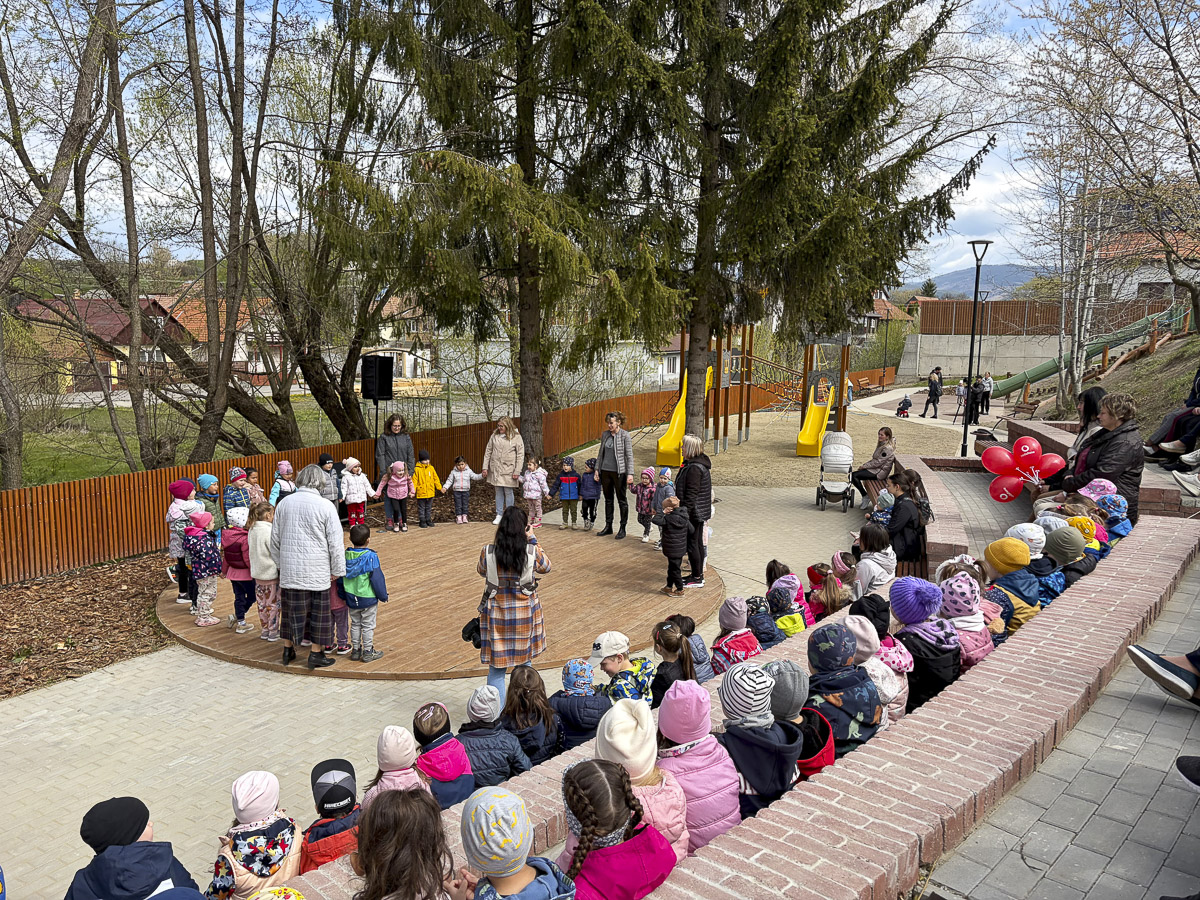 Elhagyatott patakpartból közösségi tér