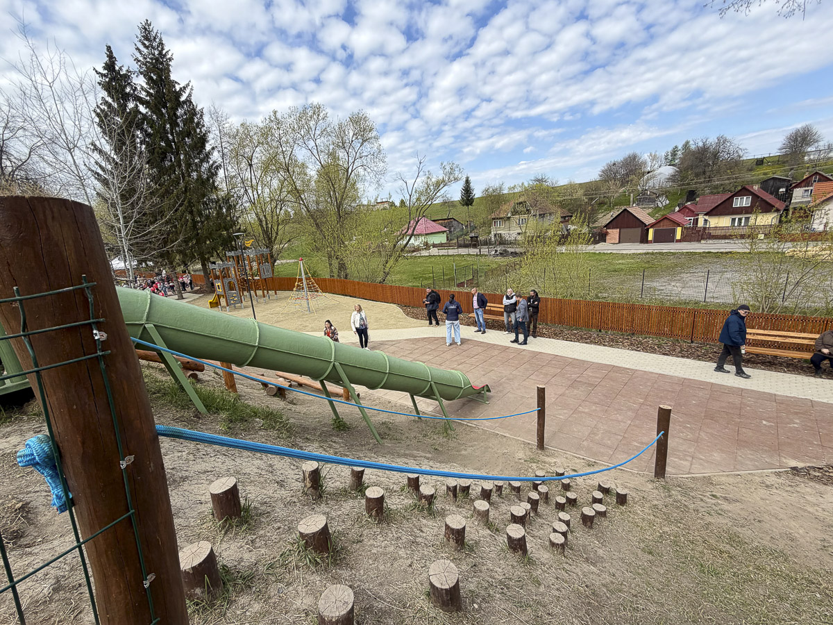 Elhagyatott patakpartból közösségi tér